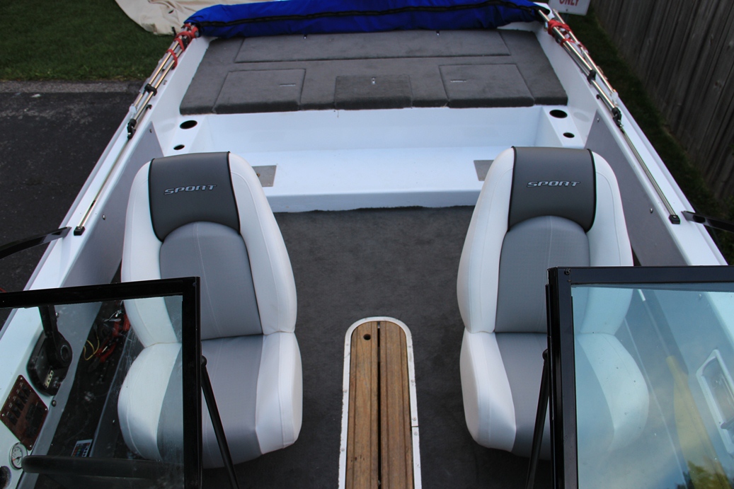 boatseats.jpg